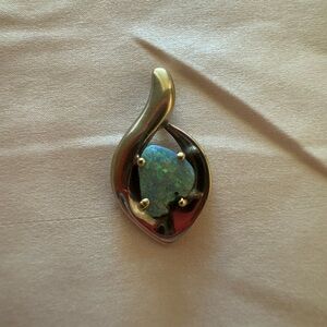 Vintage Sterling Silver Opal Pendant